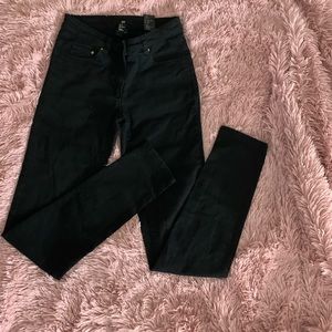 Black Skinny Jeans